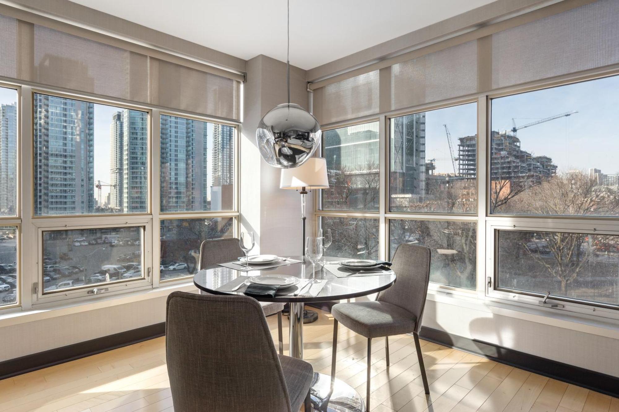 Soho Hotel Торонто Екстериор снимка